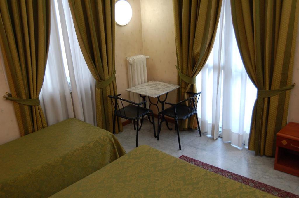 טורינו Hotel Chelsea חדר תמונה